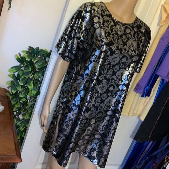Vintage metallic gold lame’ foil on black slinky tunic night shirt L - Picture 10 of 15
